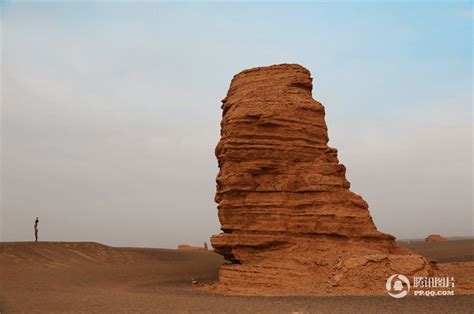 Mujeres Chinas Se Desnudan En Dunhuang Para Llamar La Protecci N De