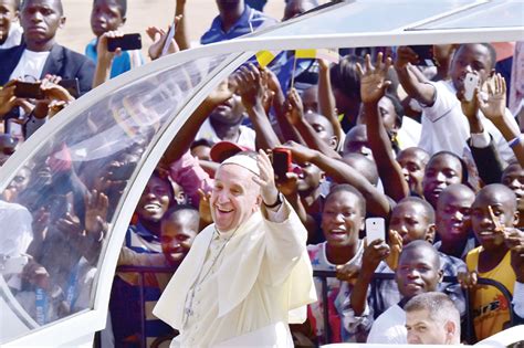 Pope Francis Spreads Message Of Love Peace In Africa Richmond Free