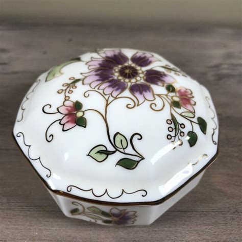 Vintage Zsolnay Hungary Porcelain Lidded Trinket Box Handpainted