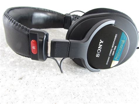 Yahooオークション Sony ソニー モニターヘッドホン Mdr 7506 箱付