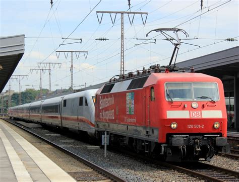 120 501 2 Bahntechnik Mit Einem ICE 402 Am 24 08 2012 In Essen Hbf Auf