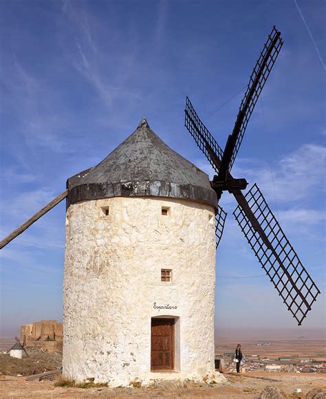 Earth-Roamers : The Don Quixote windmills