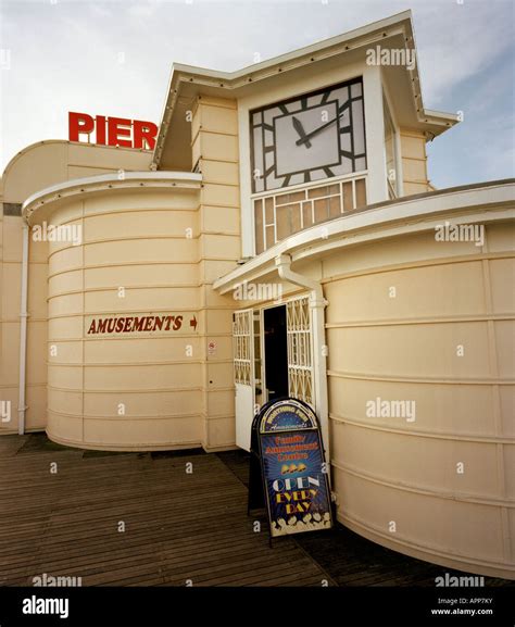 Architecture Of Worthing Pier West Sussex England Uk Stock Photo Alamy