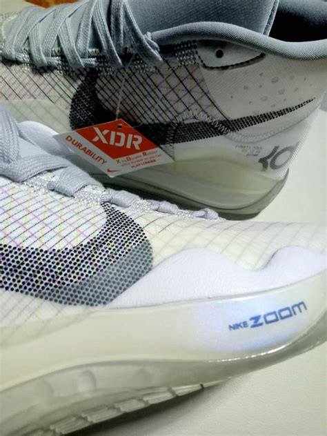 Nike Zoom, Men's Fashion, Footwear, Sneakers on Carousell