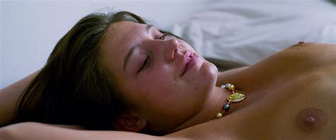 Adèle Exarchopoulos Nua Em Orphan