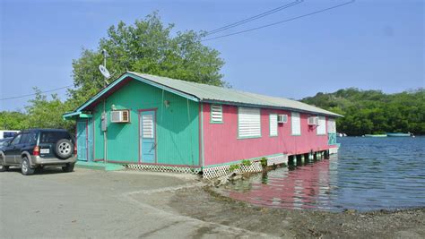 Alcaldes Sacan Cara Por Las Casetas En La Parguera La Isla Oeste