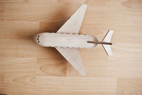 How to Make a Balsa Wood Glider | Our Pastimes