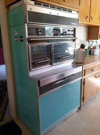 S Frigidaire Flair This Is Kitschy Kitchen Retro Kitchen