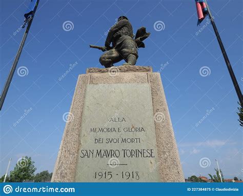 Monumento Conmemorativo De La Primera Guerra Mundial En San Mauro