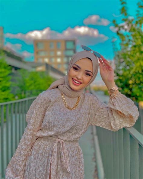 Pin By Yeni Subekti On Dress Hijab Fashion Model Photography