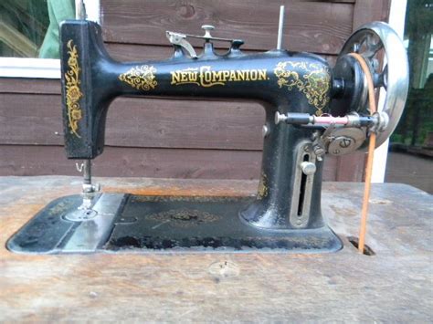 New Companion Antique Sewing Machine Vintage Sewing Machines Sewing