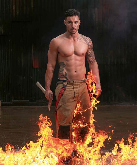 Photo Le Calendrier Des Pompiers Australiens Jock Life