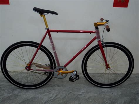 The Right Bike Store C Imported New Fixed Gear Fixie Bicycle