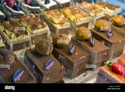 Patisserie Valerie Cabot Circus Bristol Uk Stock Photo Alamy