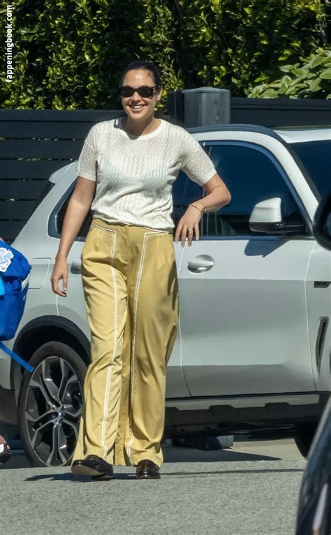 Gal Gadot Nude OnlyFans Leaks Fappening FappeningBook