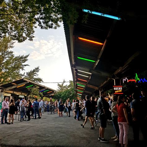 nocny market  czyli  warto zjesc  tym sezonie