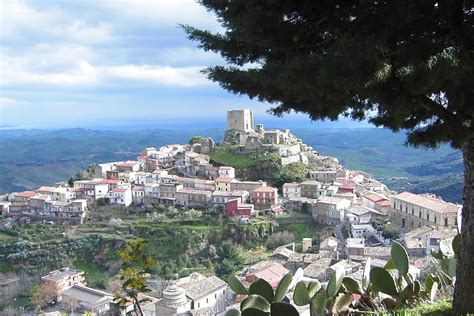 Belcastro - Catanzaro - Calabria - 1 Euro Houses - Cheap Houses in Italy