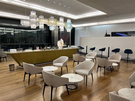 Review British Airways Galleries First Lounge London Heathrow Lhr