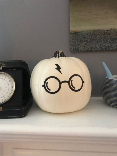 Harry Potter Pumpkin on Mercari | Harry potter pumpkin, Halloween ...