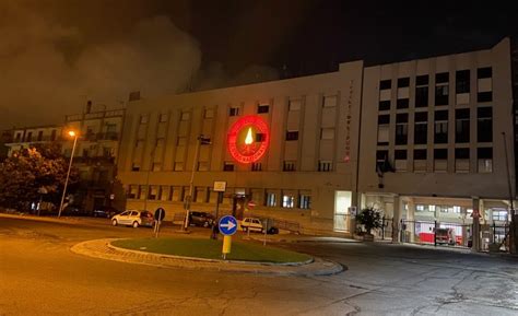 Reggio Calabria Due Vigili Del Fuoco Feriti A Causa Dell Esplosione Di