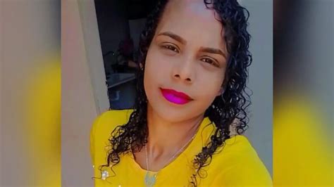 Mulher é morta a facadas pelo ex marido que sequestra filha de 2 anos