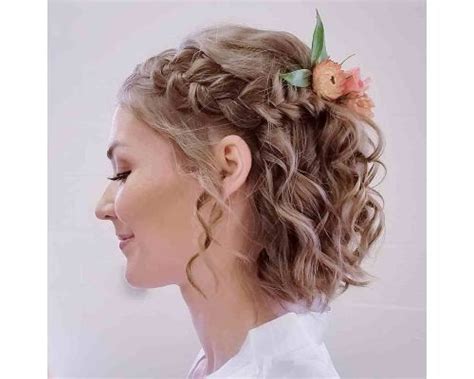 55 Gorgeous Bridesmaid Hairstyles For Short Hair 2023 Fabbon