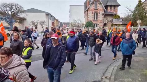 Vidéos A Lillebonne la mobilisation reste forte mercredi 15 mars C