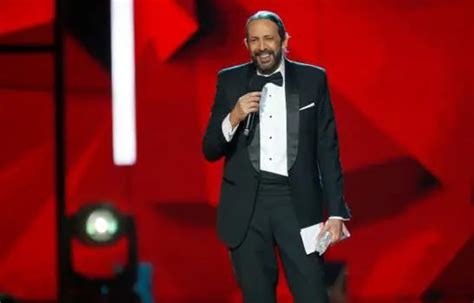 Juan Luis Guerra recibe el Premio Billboard a la Trayectoria Artística