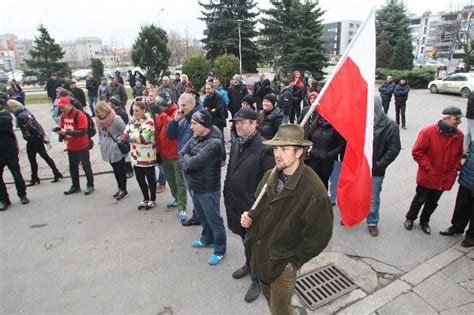 Manifestacja Pod Urz Dem W Kielcach Chc Powt Rzenia Wybor W