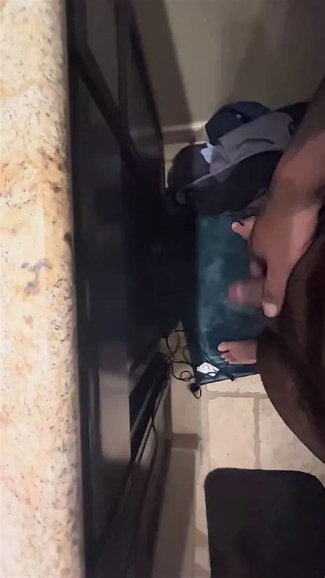 Wackelnder Penis Schwanz Zoll BBW molliges weißes Mädchen xHamster