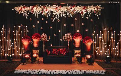 Floral stage decor for the sangeet Indian Wedding Stage, Wedding Stage ...