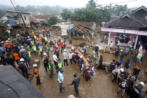 BANJIR BANDANG SUKABUMI ANTARA Foto