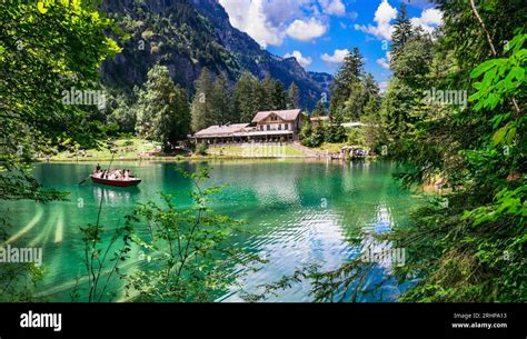 Swiss scenery hi-res stock photography and images - Alamy