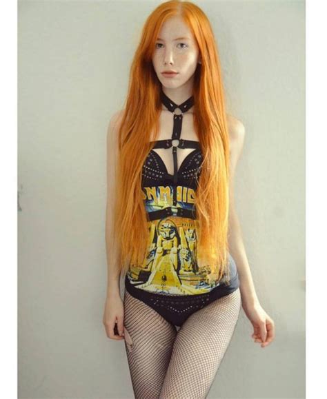 Leila Lunatic Rock Glam Porn Pic