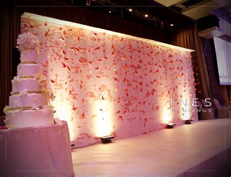 Butterfly Stage Design In 2020 Quinceanera Themes Butterfly Wedding