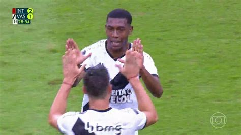 Rayan Se Torna O Jogador Mais Jovem A Fazer Um Gol Pelo Vasco No S Culo