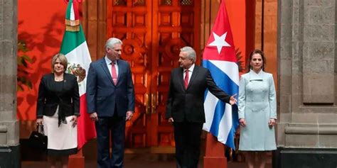 Amlo Dar Al Presidente Cubano La Orden Mexicana Del Guila Azteca