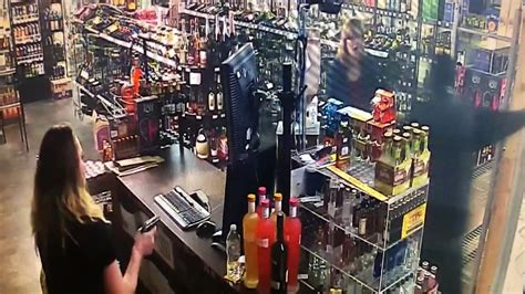 Liquor Store Owner And Daughter Shoot Thief Cnn Video