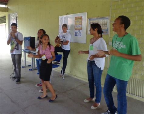 EEM Filgueiras Lima inicia ano letivo desenvolvendo ações do Projeto