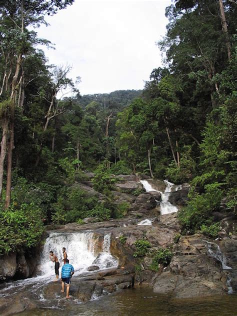 Air Terjun Gunung Ledang Di Asahan Jasin