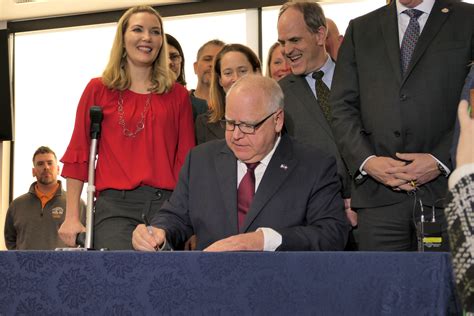 Gov Walz Signs Bill Mandating 100 Carbon Free Energy By 2040 • Minnesota Reformer