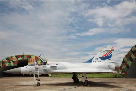 RoCAF Mirage 2000-5 tail art to mark 20 years of operation – Alert 5