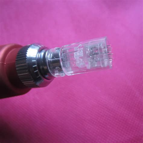 Electric Derma Pen Stamp Auto Micro Needle Roller Anti Envejecimiento