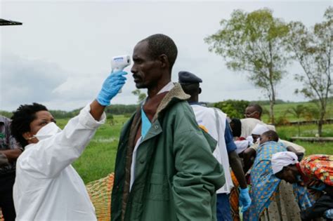 Virus lAfrique du Sud ordonne le confinement couvre feu au Sénégal