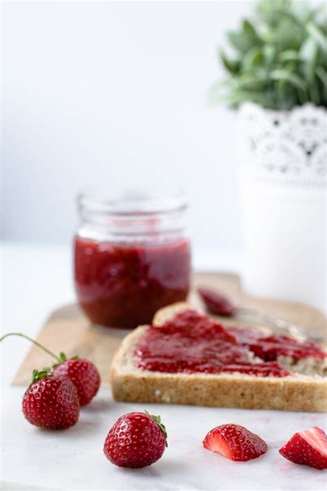 Confiture de fraises au chia Marie Ève Caplette Nutritionniste