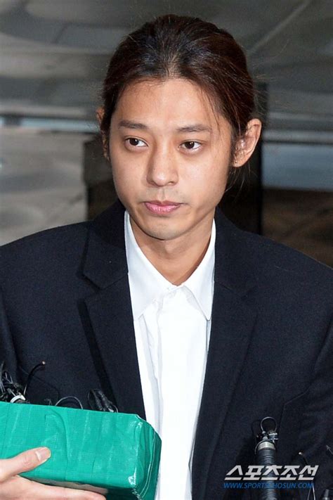 집단 성폭행 혐의 실형 정준영 오늘 만기 출소모든 방송국 출연 금 스포츠조선