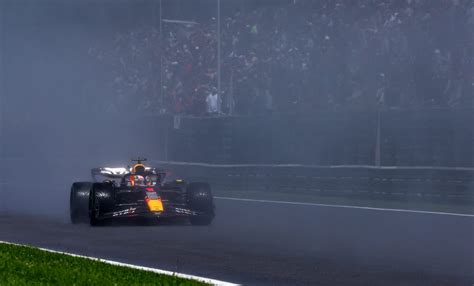 Verstappen sale primero en la prueba sprint de Bélgica Sainz arranca