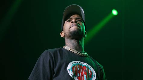 Dix ans de prison pour le rappeur Tory Lanez pour avoir tiré sur Meghan