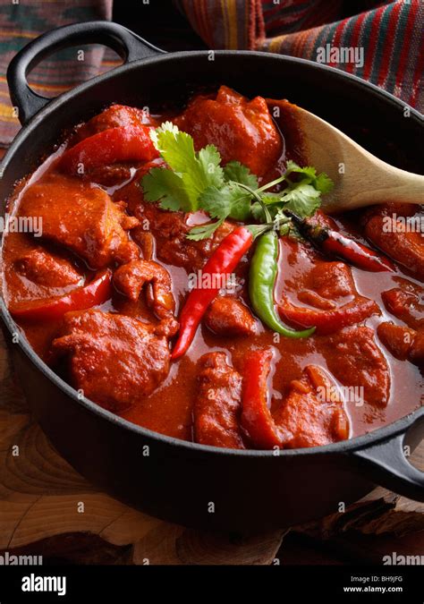 Chicken Vindaloo Indian Hot Curry Stock Photo Alamy