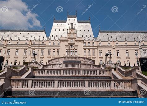 Palazzo Di Cultura In Iasi Romania Fotografia Stock Immagine Di